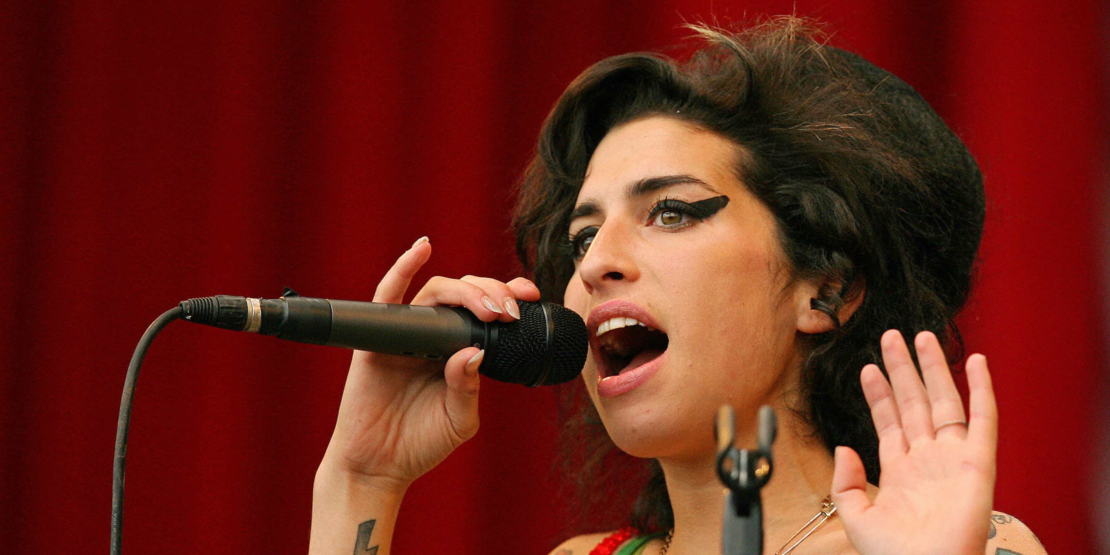 Close-up of British pop singer Amy Winehouse performing at the Glastonbury music festival, in Somerset, England, June 22, 2007.