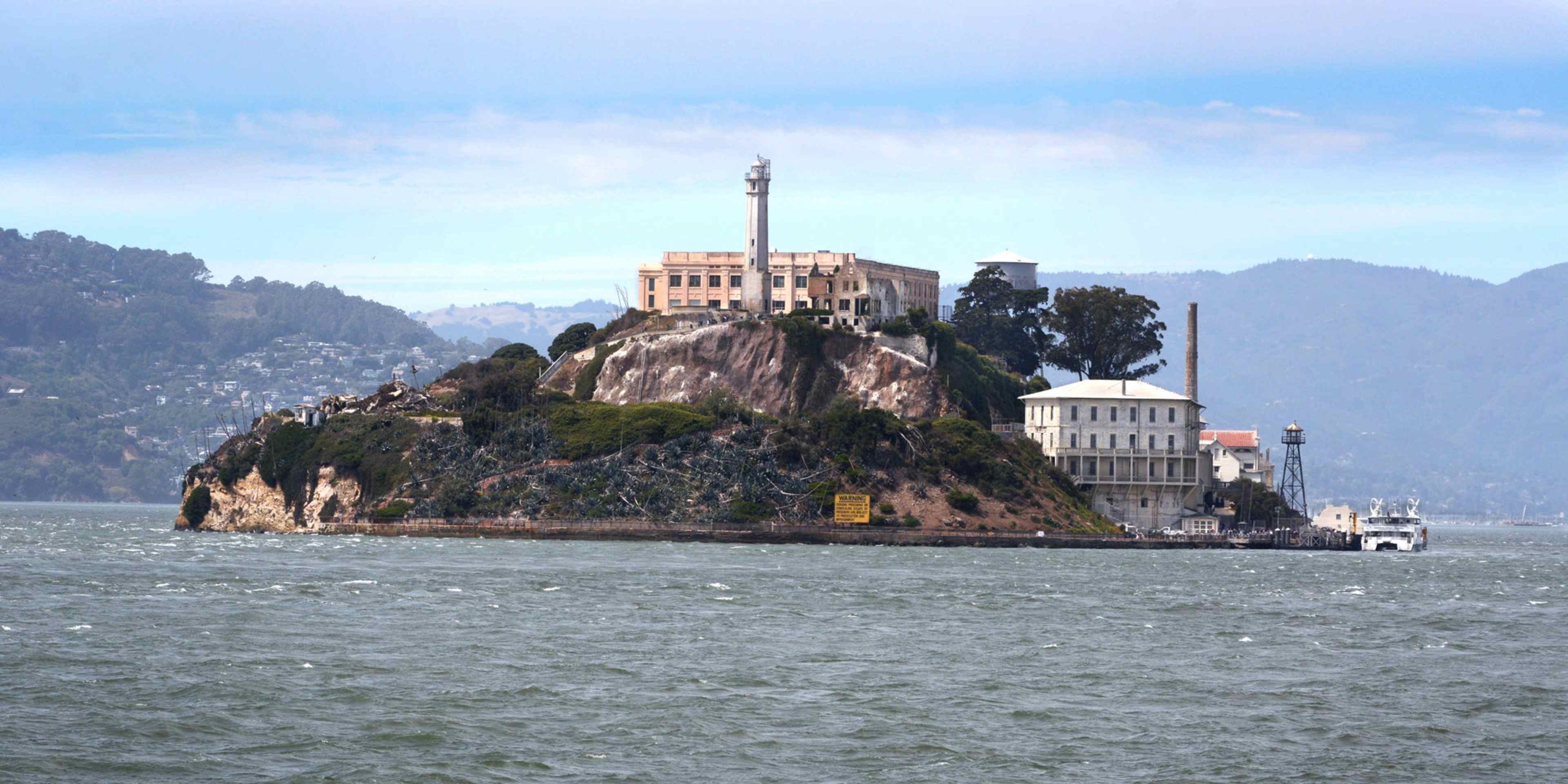 Alcatraz Federal Penitentiary SAN FRANCISCO, CALIFORNIA - SEPTEMBER 12, 2018: Alcatraz Island in San Francisco Bay is the home of Alcatraz Federal Penitentiary. Now a museum, the prison (often referred to as 'The Rock') is managed by the U.S. National Park Service. The federal prison was in operation from 1934 until 1963. The former penitentiary is the most popular tourist attraction in San Francisco, California. (Photo by Robert Alexander/Getty Images)