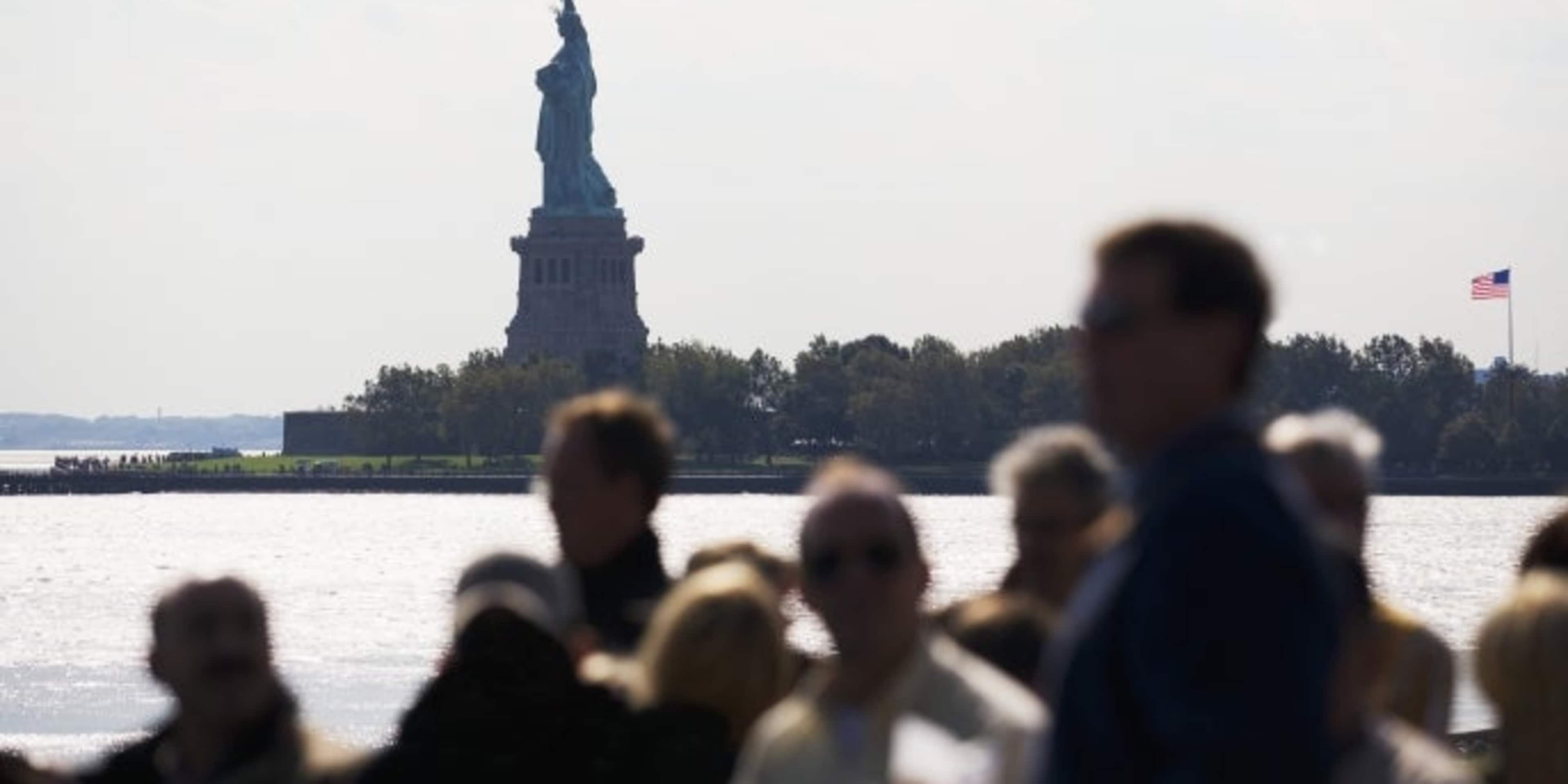 new york harbor, the statue of liberty, ellis island, immigration