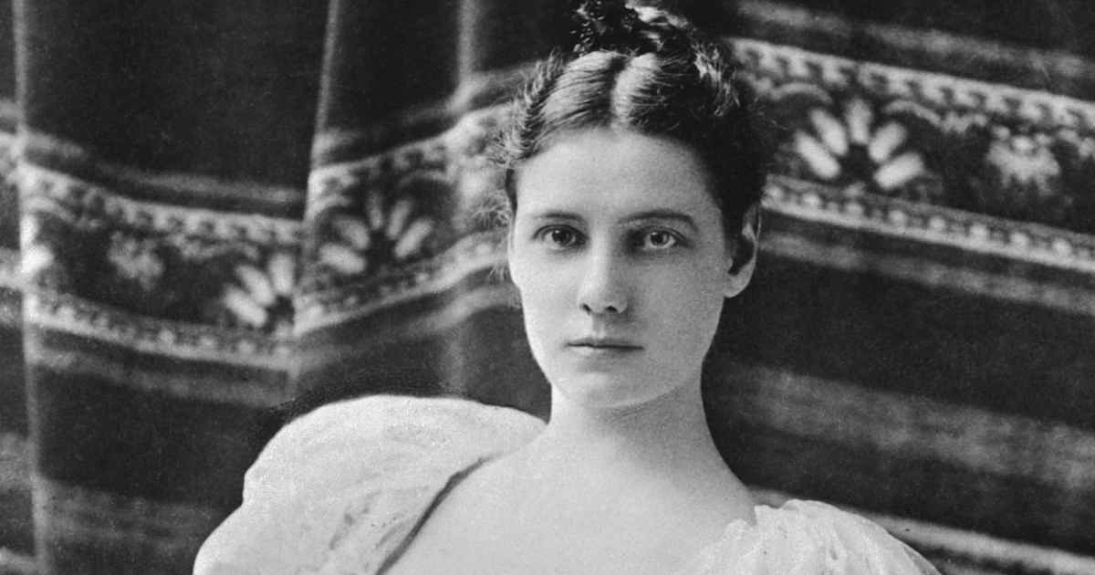 9 Intrepid Women Explorers | HISTORY