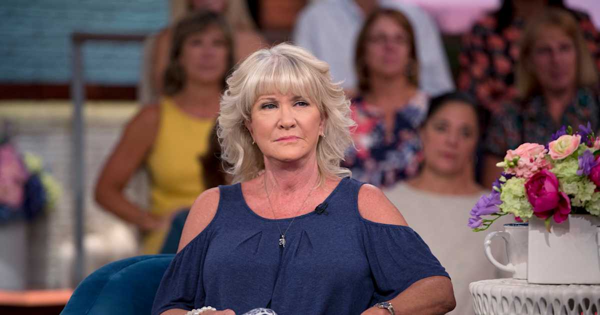 How Mary Jo Buttafuoco Triumphed After Amy Fisher Shot Her | A&E
