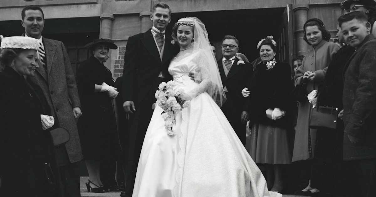 when did white dresses for weddings become popular The History Of White Wedding Dresses  Allegro Entertainment