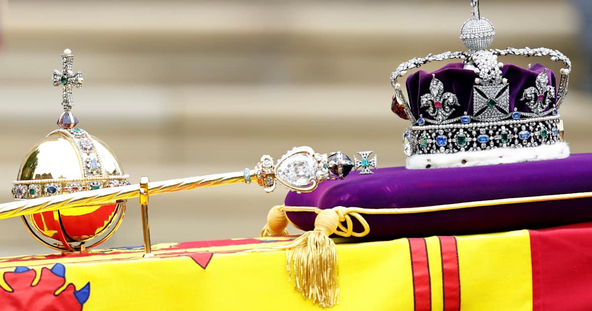 Why is Purple Considered the Color of Royalty? | HISTORY