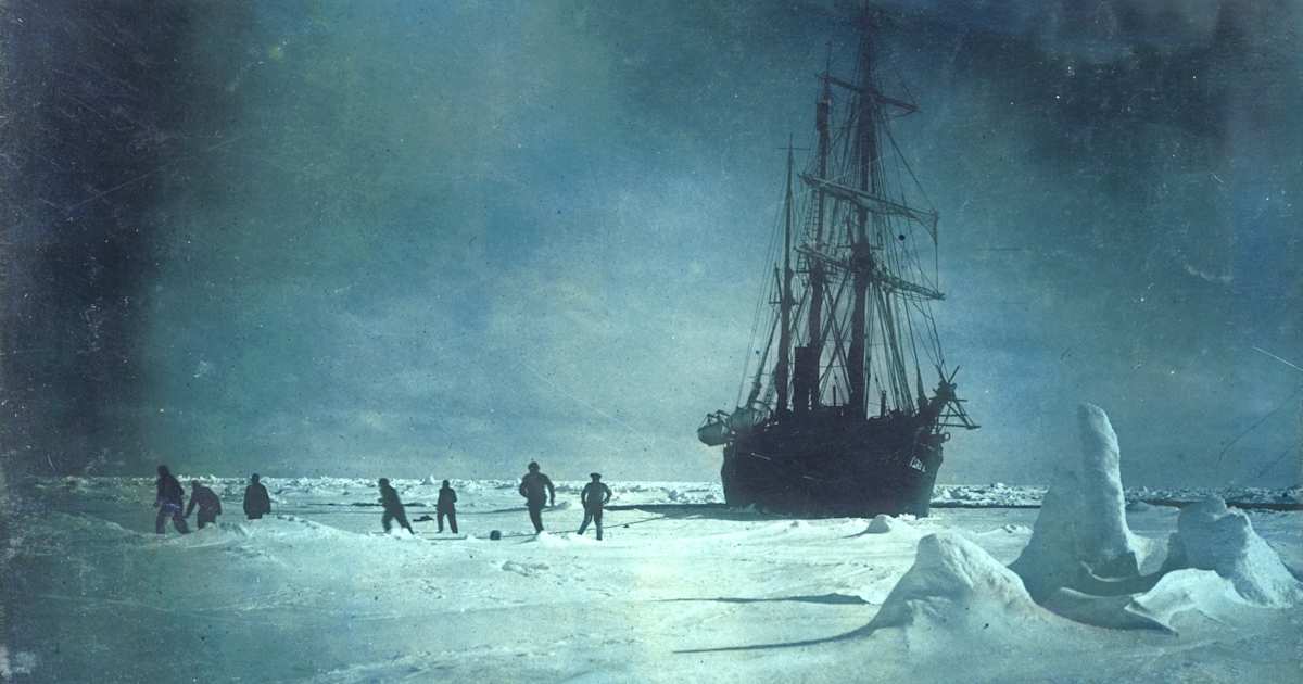 Extraordinary 1915 Photos from Ernest Shackleton's Disastrous
