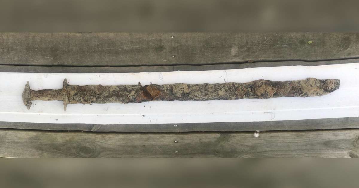 8-Year-Old Girl Pulls 1,000-Year-Old Sword From Lake | HISTORY