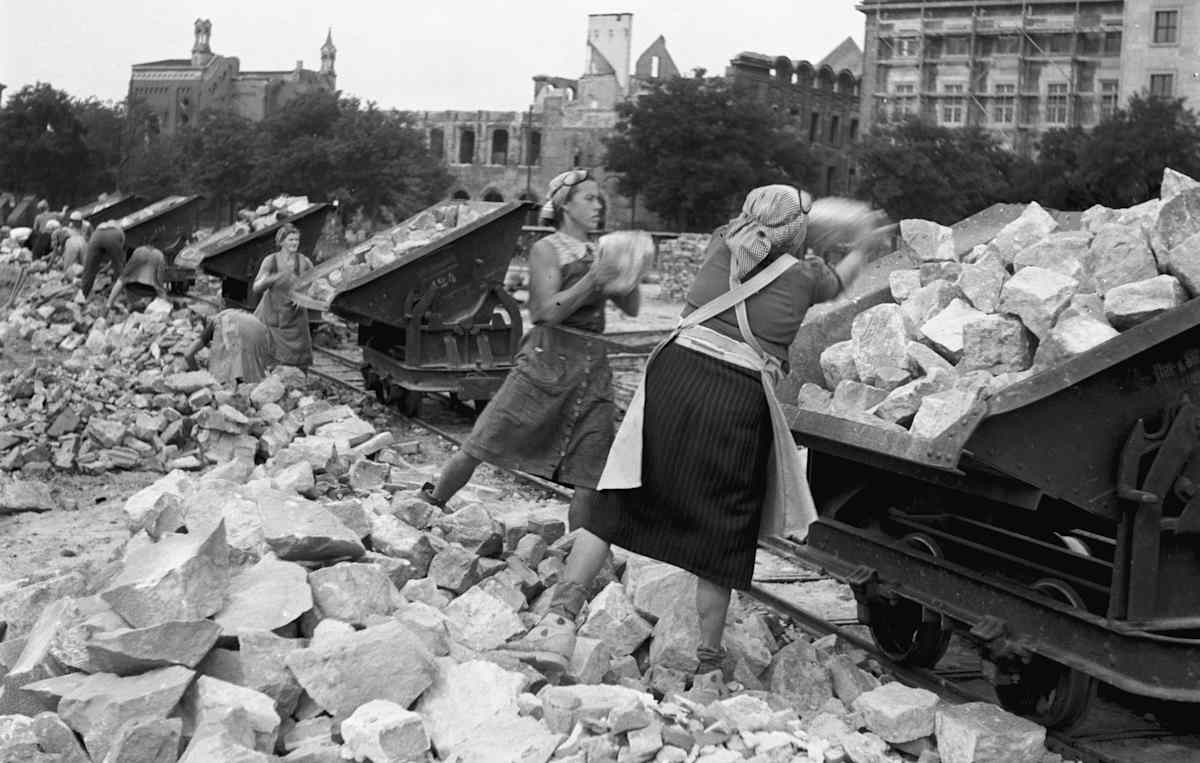 Photos: Dresden Bombing