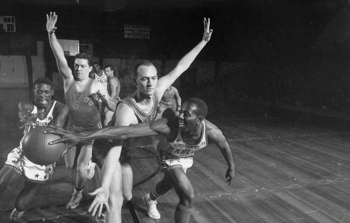 The Harlem Globetrotters: Photos