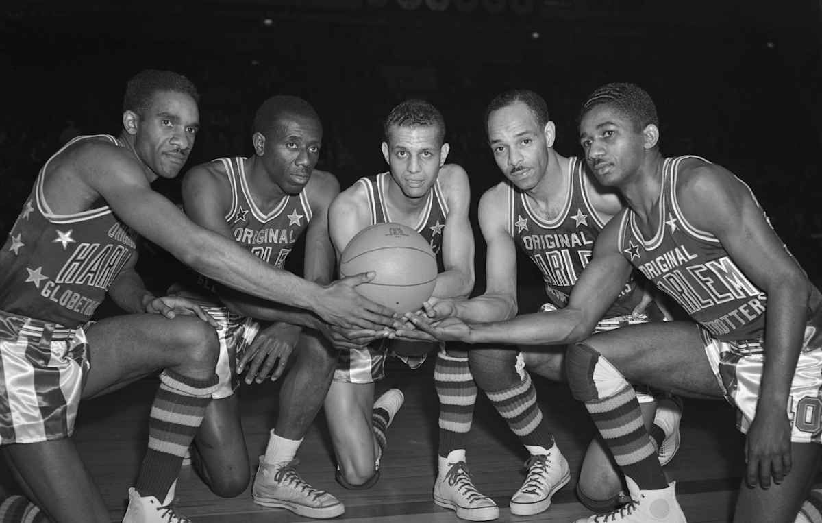 The Harlem Globetrotters: Photos