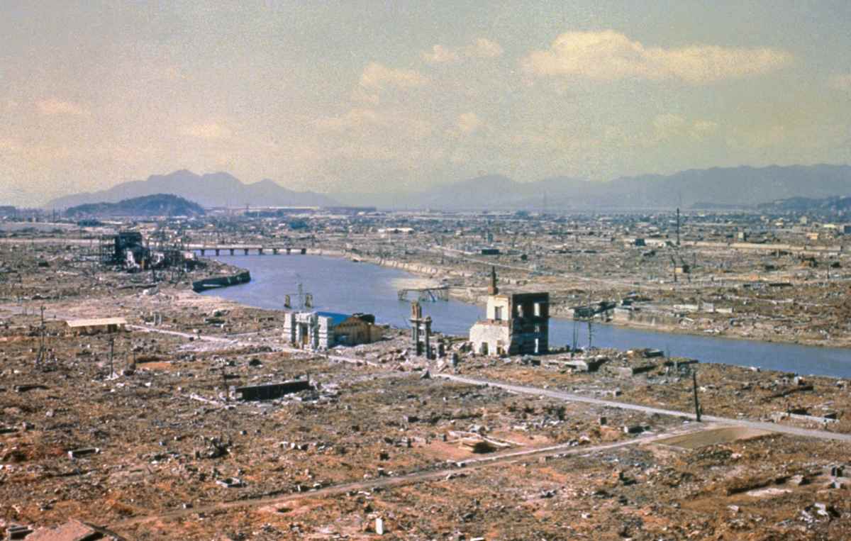 Aftermath of Hiroshima bombing, World War II, 1945