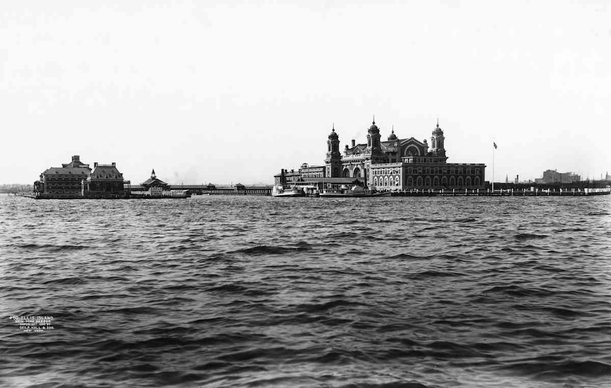 Ellis Island Immigration