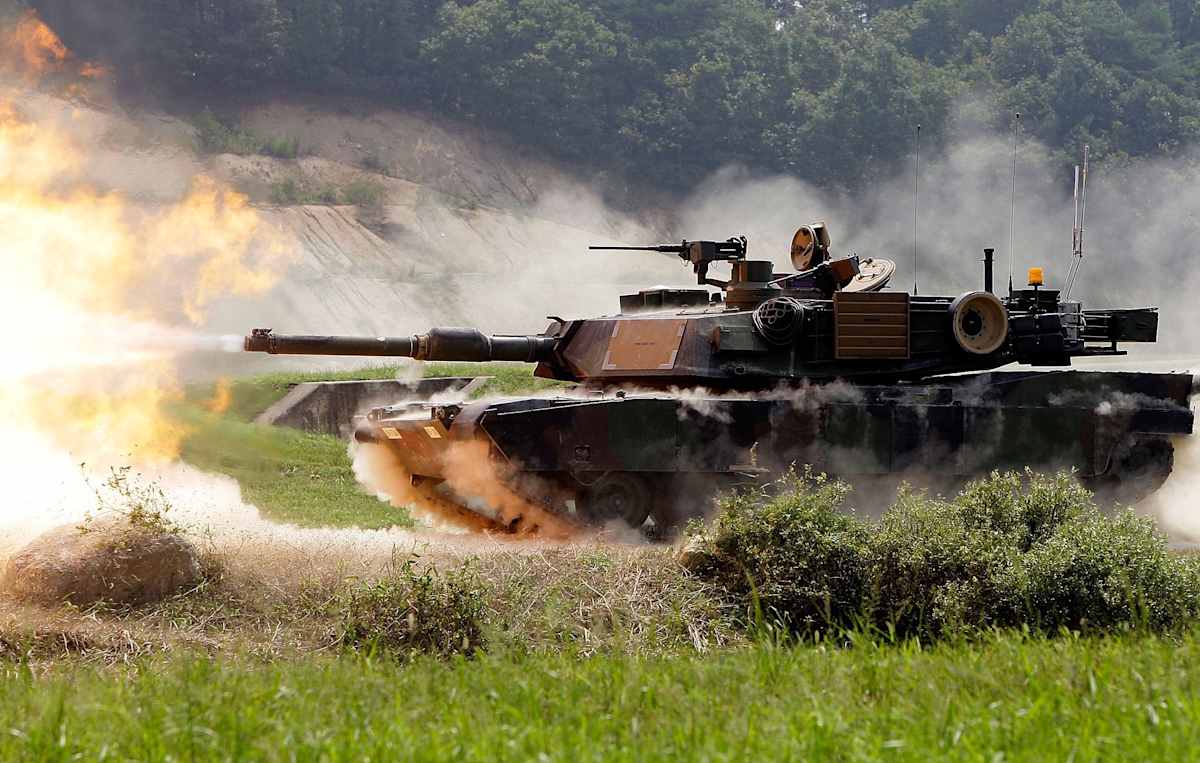M1 A2 Abrams tank