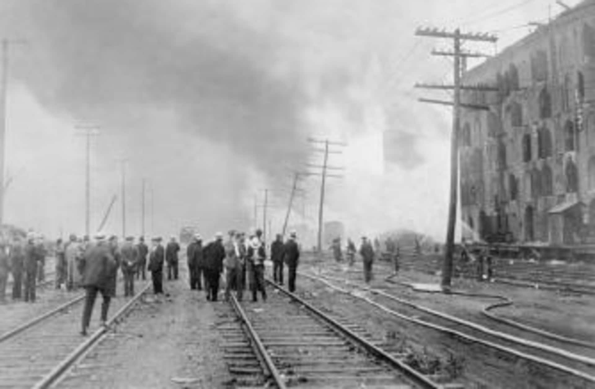 Black Tom explosion. (Credit: Bettmann / Getty Images)
