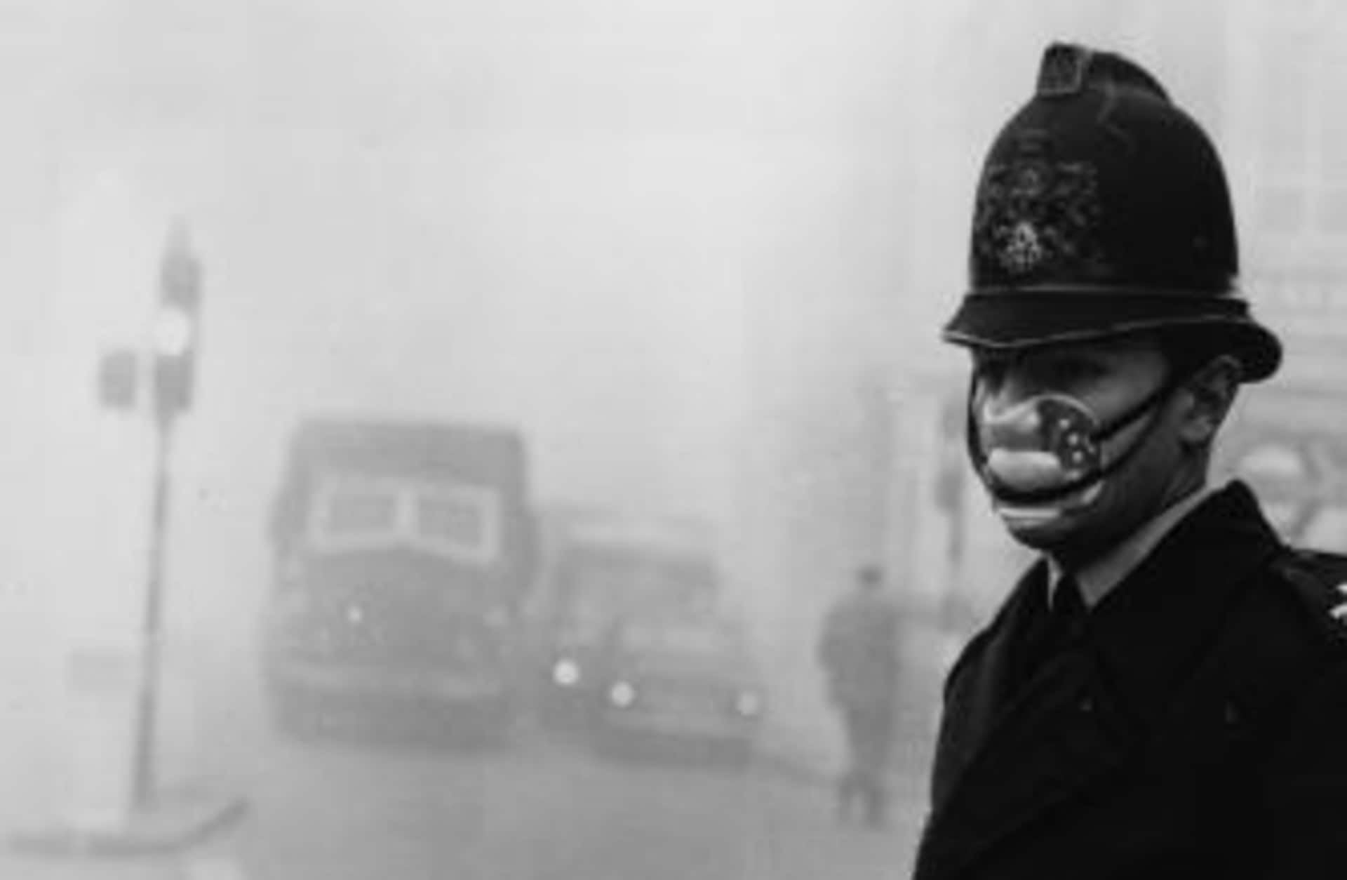 hith-london-smog-police