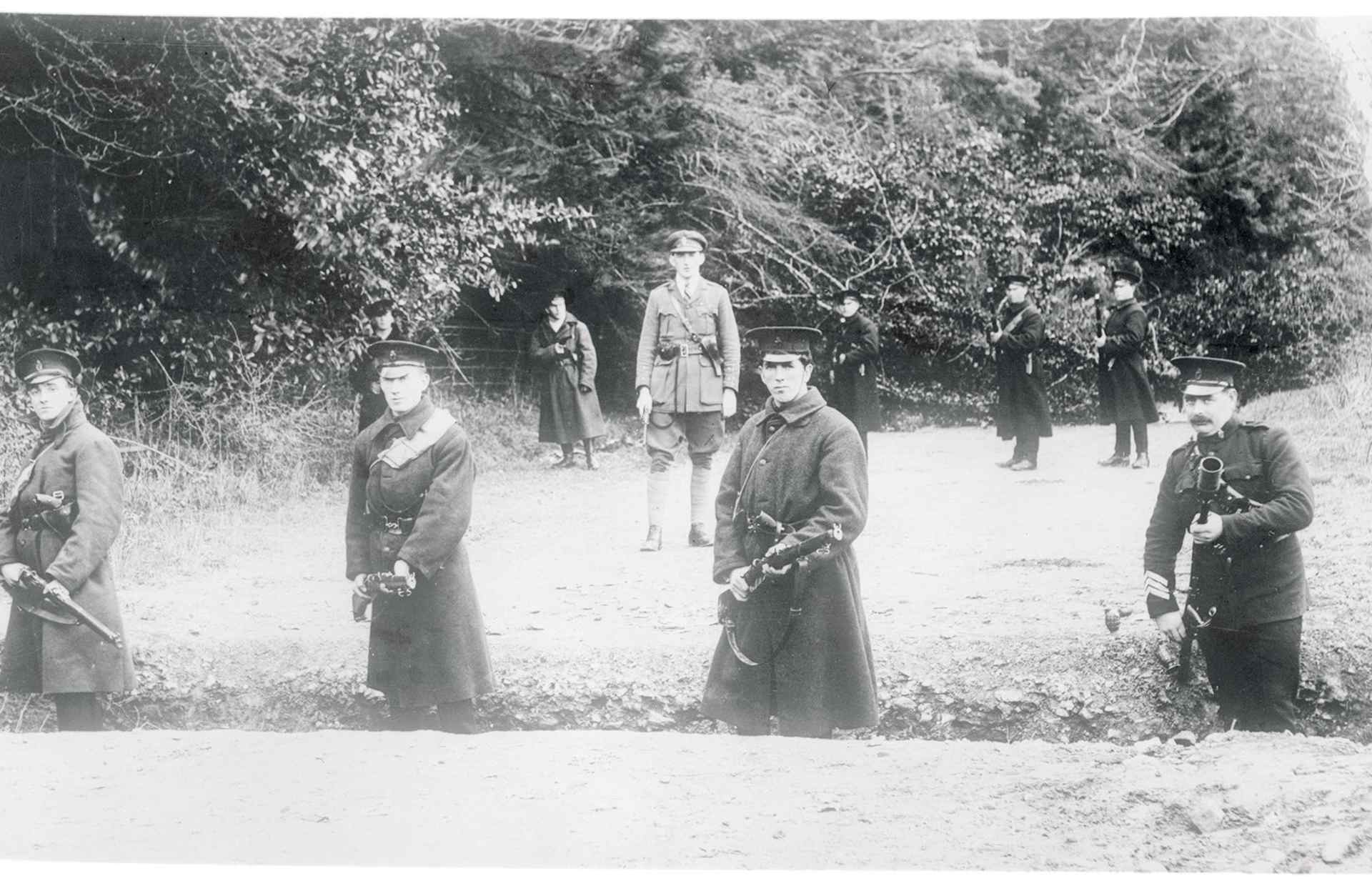 Northern Ireland police, including members of the Ulster Special Constabulary, guarding a road near the Fermanagh/Cavan border (circa 1920s).