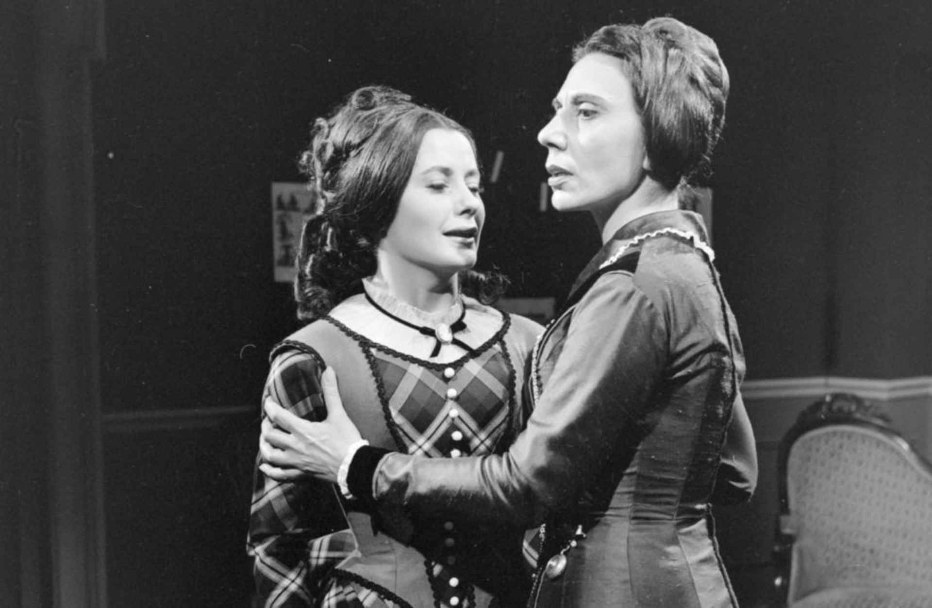 Michèle André and Alice Sapritch in "The Bostonians", the drama adapted by Jean-Louis Curtis from Henry James's novel. (Credit: Bernard Pascucci/INA via Getty Images)