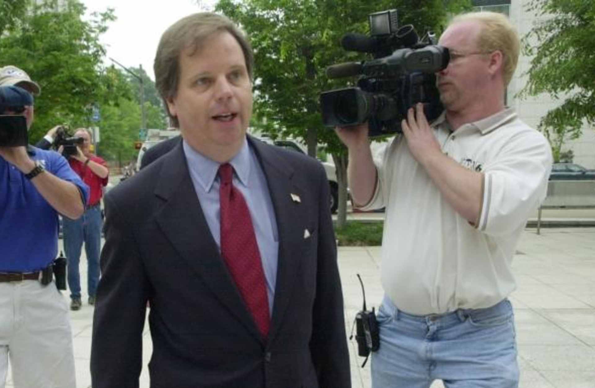 Prosecutor Doug Jones arriving at the Jefferson County Criminal Justice Center in Birmingham, Alabama, May 6, 2002. Jones was the prosecutor in the Bobby Frank Cherry murder trial. Cherry is accused in the bombing deaths of four young black girls in the 1963 explosion at the 16th Street Baptist Church. (Credit: Dave Martin/AP Photo)