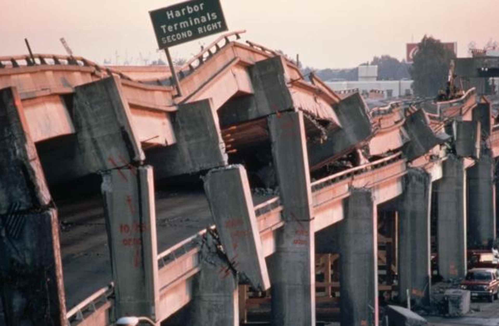 The remains of the Cypress Freeway following the Loma Prieta Earthquake of 1989. (Credit: Jim Sugar/Corbis via Getty Images)