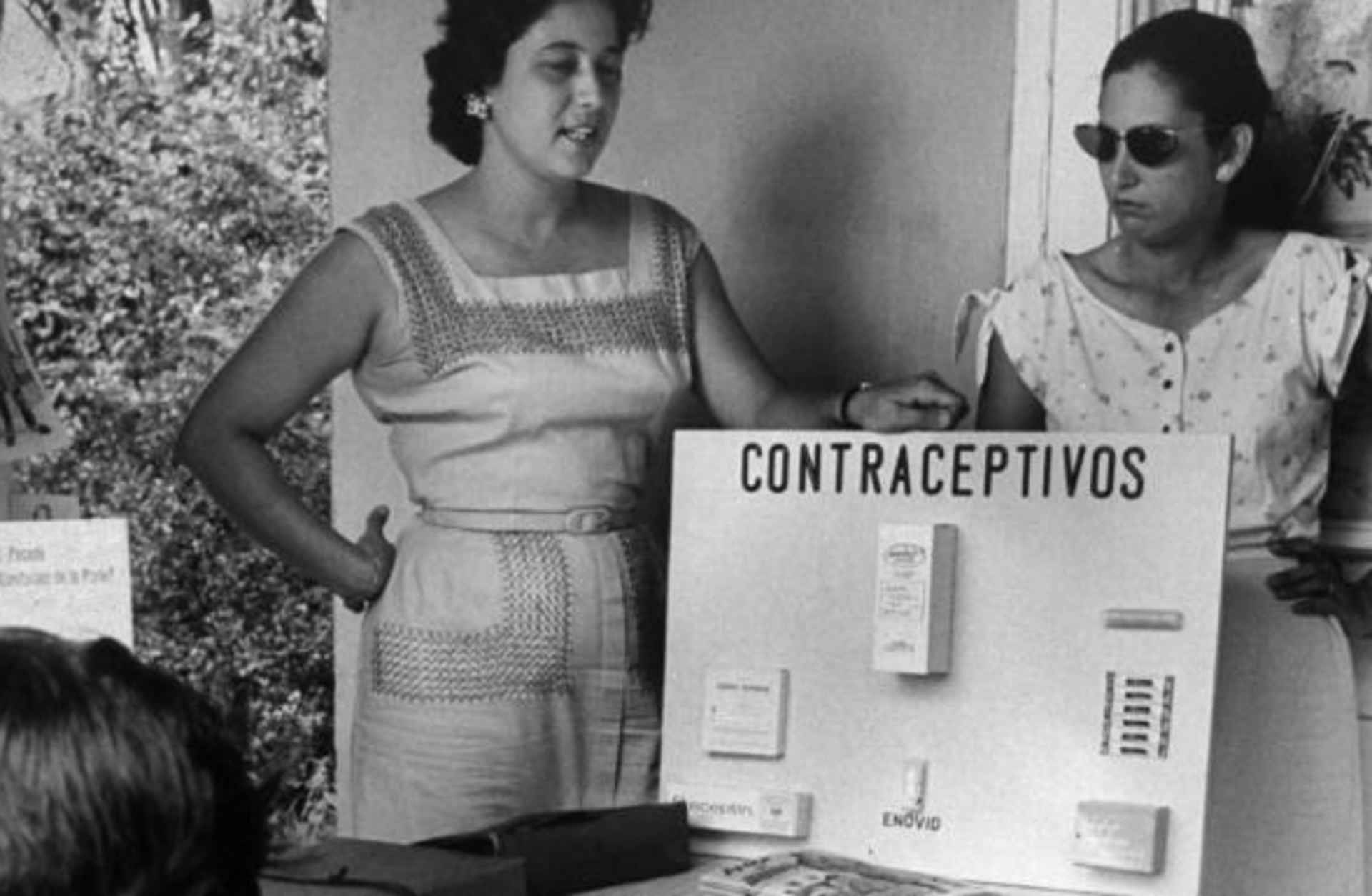 The teaching of birth control methods in Puerto Rico, 1960. (Credit: Hank Walker/The LIFE Picture Collection/Getty Images)