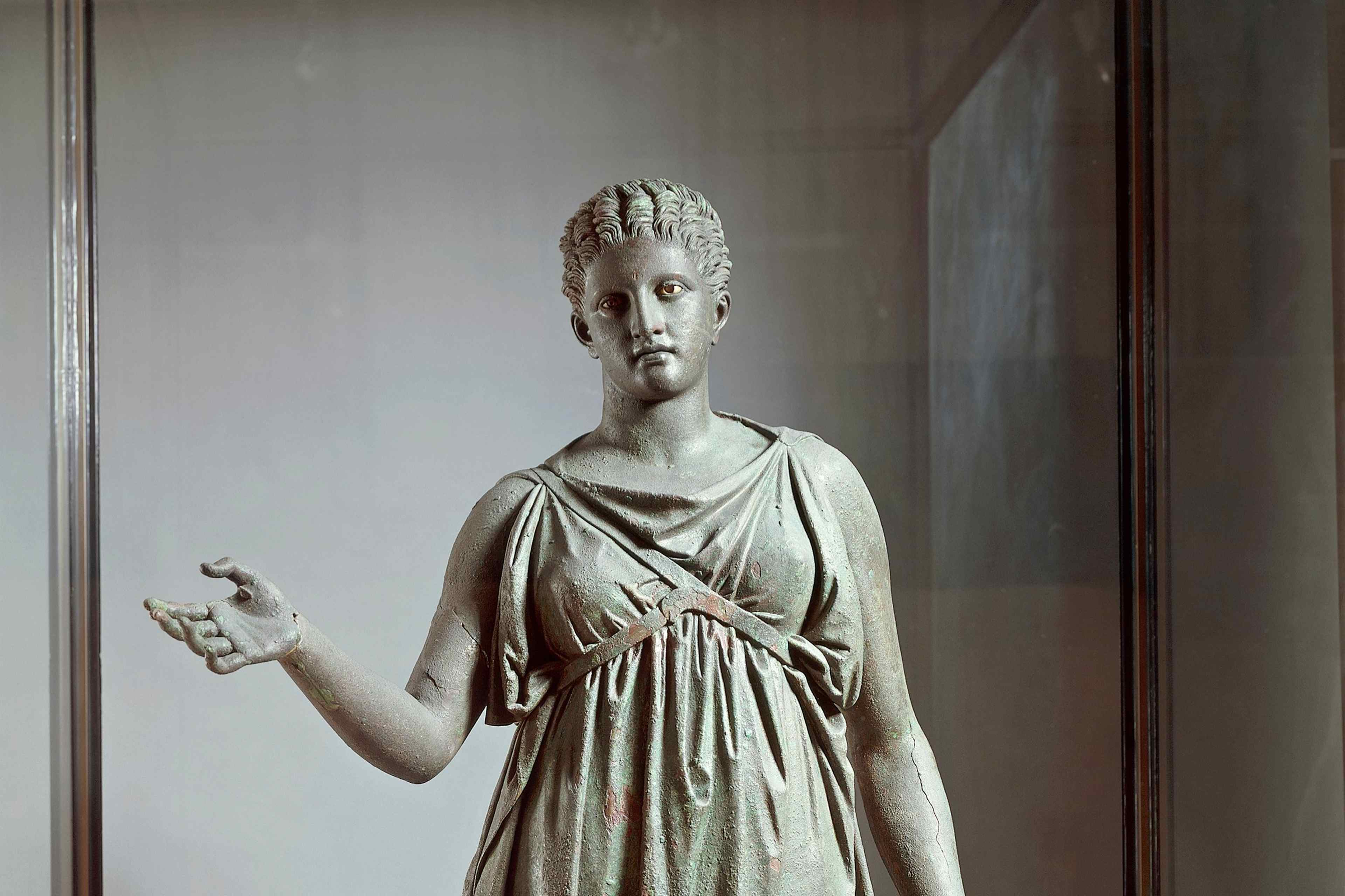 Greek civilization, bronze statue of Artemis known as Piraeus Artemis