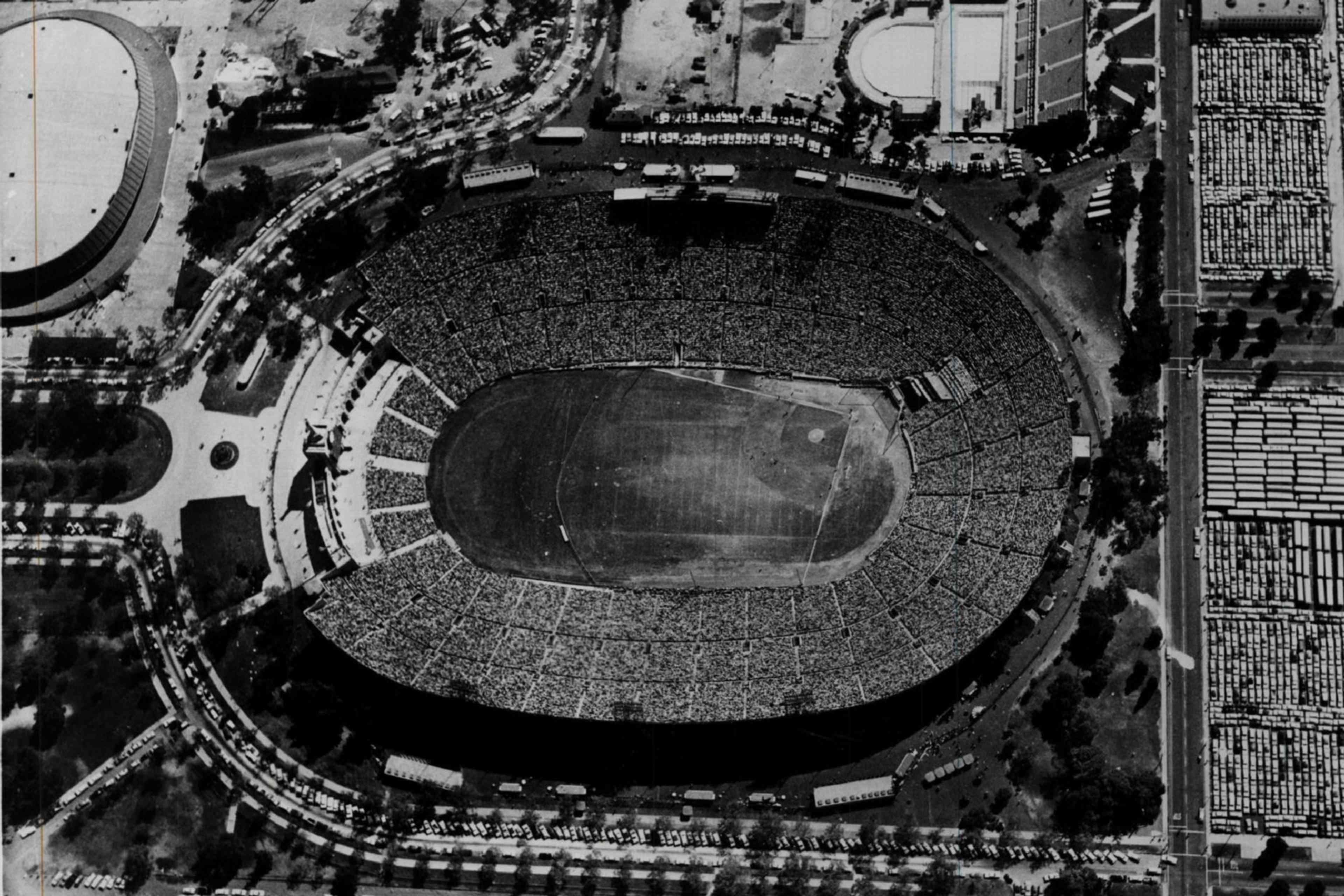 10 Quirky MLB Ballparks That No Longer Exist