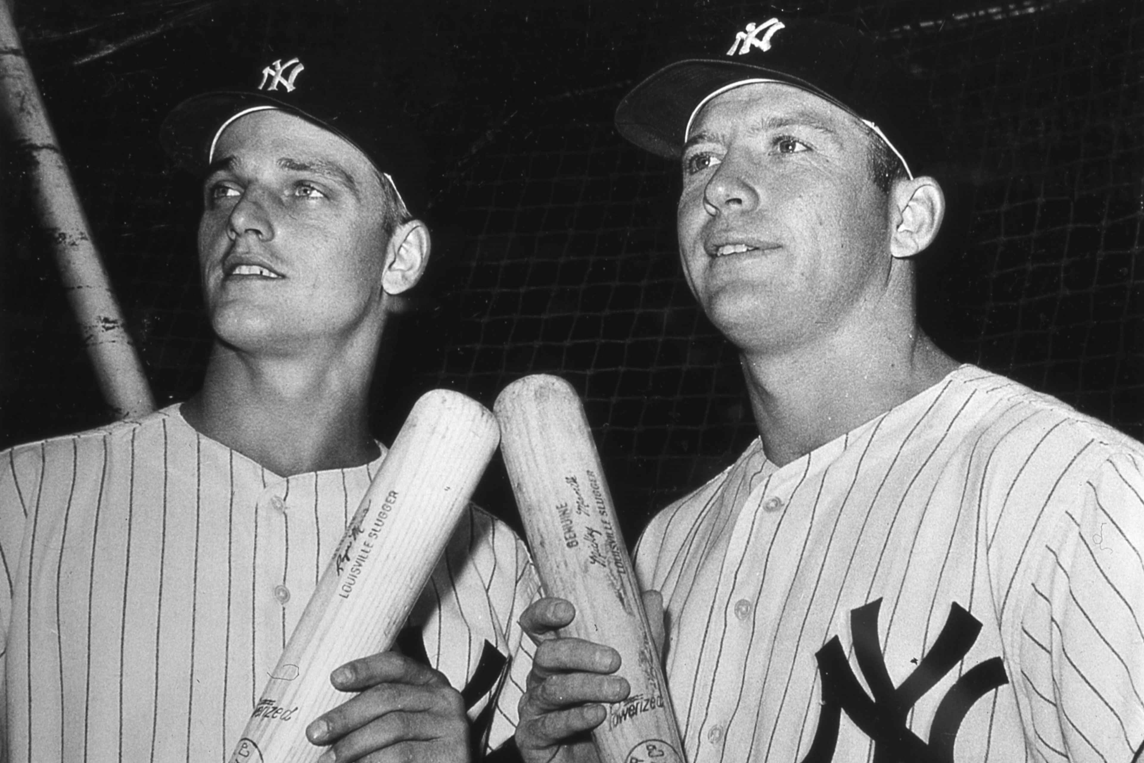 Portrait of American baseball players Roger Maris (1934 - 1985) (left) and Mickey Mantle (1931 - 1995), both of the New York Yankees, as they pose together before a game at Yankee Stadium, New York, New York, 1961. (Photo by Transcendental Graphics/Getty Images)