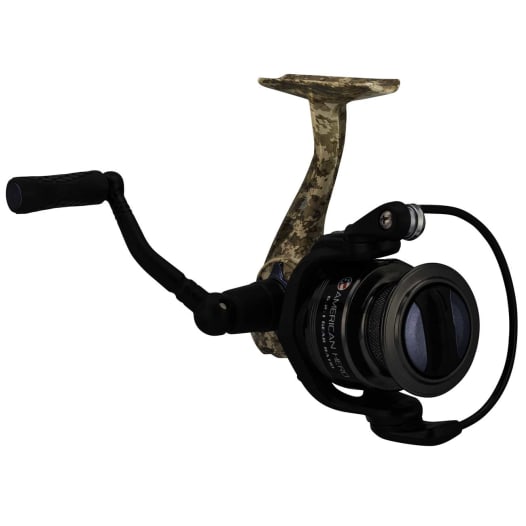 Lews American Hero Camo 200 Spinning Combo Right/Left Hand Retrieve