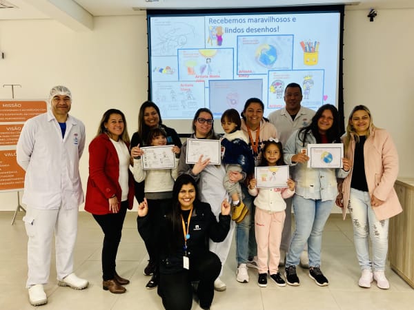 Premiação do Concurso de desenho Dia das Mães na UBL – SP