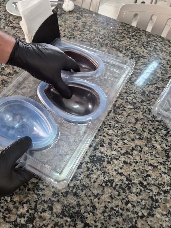 Confecção de Ovos de Páscoa - Itapetininga/SP - Abr/26