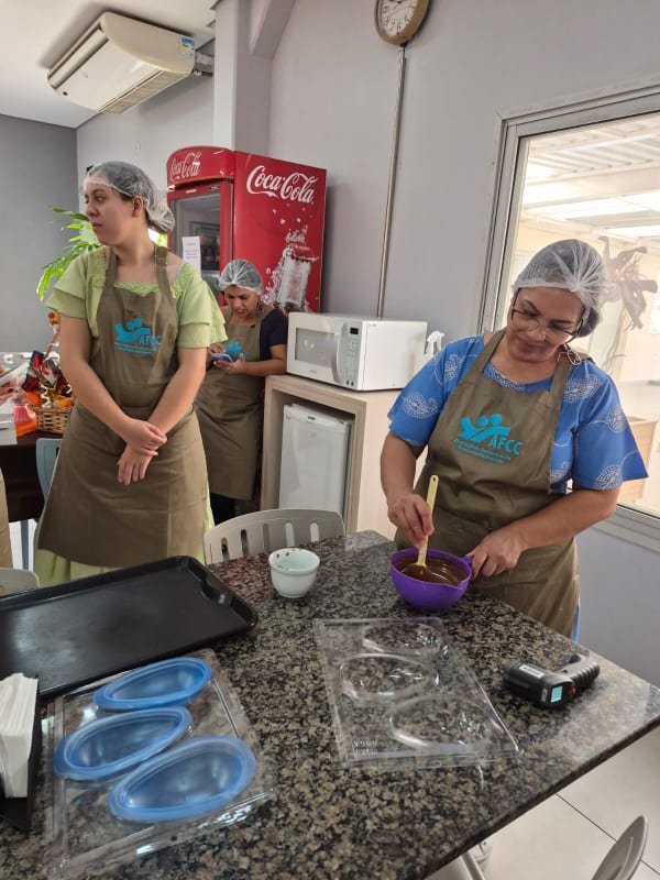 Confecção de Ovos de Páscoa - Itapetininga/SP - Abr/26