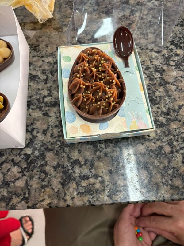 Confecção de Ovos de Páscoa - Itapetininga/SP - Abr/26