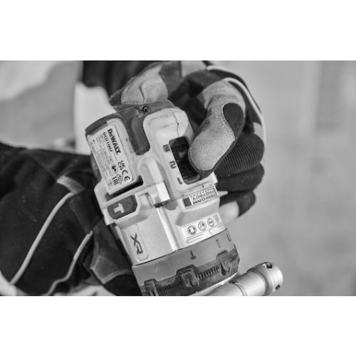 Perceuse-visseuse &agrave; percussion Pr&eacute;mium XR 18V Brushless 3 vitesses (sans batterie ni chargeur) avec T-STAK - DEWALT - DCD1007NT-XJ pas cher Secondaire 11 L