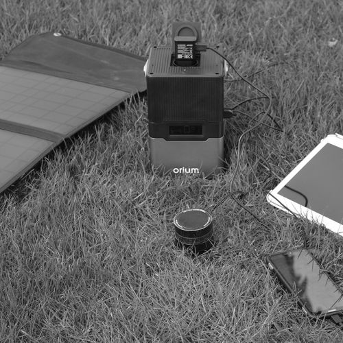 Pack station énergie portative IZYWATT 250 + panneau solaire pliant 30W - ORIUM - 39161 pas cher Secondaire 8 L