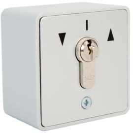 Contacteur &agrave; cl&eacute; Geba 2 contacts NF &agrave; impulsion sans canon - 107.1301.00-NF photo du produit Principale M