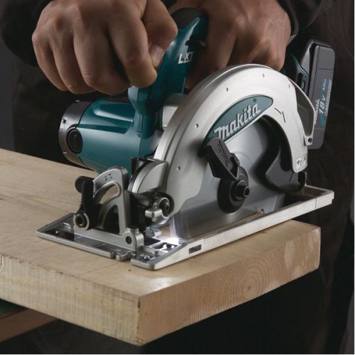 Scie circulaire 18V (sans batterie ni chargeur) - MAKITA - DSS610Z pas cher Secondaire 1 L