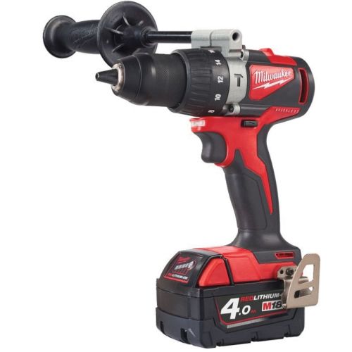 Perceuse à percussion brushless 18 V M18 BLPD2-402X 82 Nm + 2 batteries 4 Ah + chargeur M12-18 FC + coffret HD BOX MILWAUKEE 4933464560 photo du produit