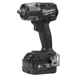 Boulonneuse à chocs 18V Milwaukee M18 FMTIW2F12-502X + 2 batteries 5 Ah + chargeur + coffret HD BOX - 4933478450 pas cher Principale M