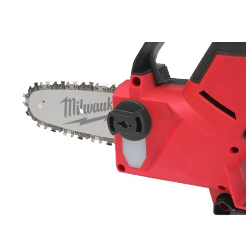 Scie d'élagage de 6 po M12 FUEL HATCHET