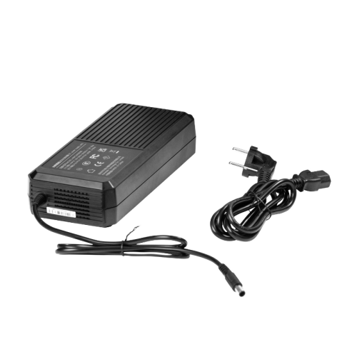 Pack station énergie portative IZYWATT 1200 + panneau solaire 160W pliants- ORIUM - 39218 pas cher Secondaire 9 L