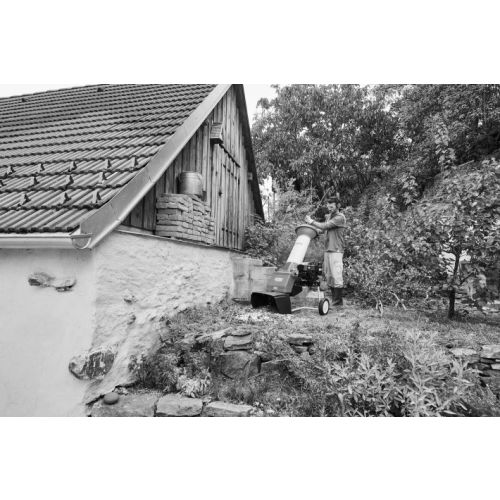 Broyeur de végétaux thermique 190cm³ GH 370 S - STIHL - 6001-200-0010 pas cher Secondaire 2 L