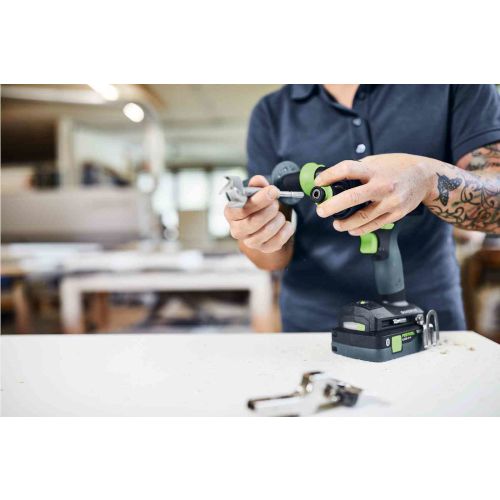 Perceuse-visseuse à percussion 18 V QUADRIVE TPC 18/4 5,0/4,0 I-Plus + 2 batteries 4 Ah / 5 Ah + chargeur + coffret SYSTAINER SYS 3 FESTOOL 577651 photo du produit Secondaire 2 L