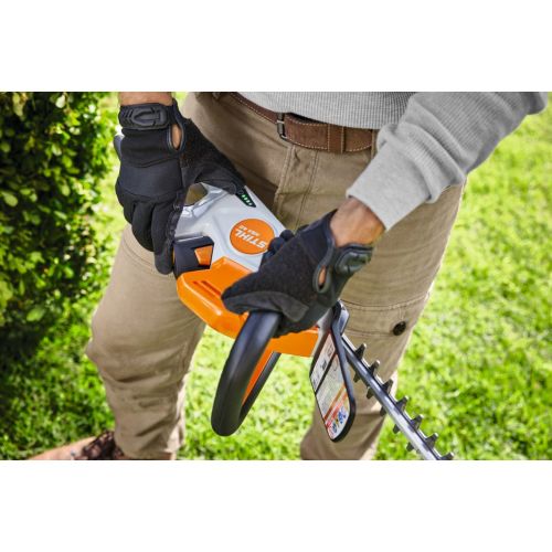 Taille haie 10V HSA 40 - 500mm + 2 batterie AS 2 + chargeur AL 1 - STIHL - HA08-011-3526 pas cher Secondaire 6 L