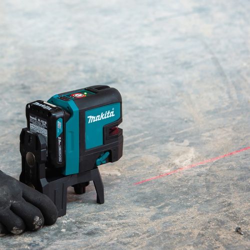 Laser lignes et 4 points croix Makita - Outillage