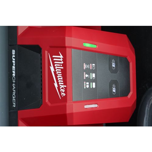 Super chargeur mobile 18V M18 MDBSC double baie MILWAUKEE 4932498557 photo du produit Secondaire 3 L