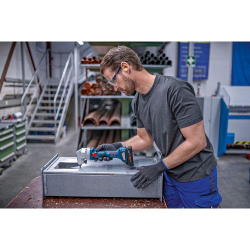 Grignoteuse 18 V GNA 18V-16 E (sans batterie ni chargeur) en boite carton BOSCH 0601529600 photo du produit Secondaire 8 L