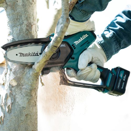 Tronçonneuse d'élagage 12 V Max Li-Ion CXT + batterie 2 Ah + chargeur MAKITA UC100DWA photo du produit Secondaire 6 L