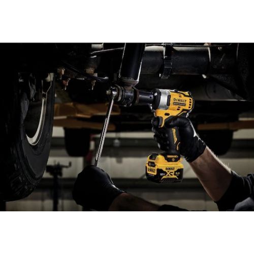 Boulonneuse 3/8'' XR 12 V Brushless + 2 batteries 5 Ah + chargeur + coffret T STAK DEWALT DCF903P2-QW photo du produit Secondaire 4 L