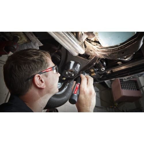 Lampe de poche 4 V L4 TMLED-301 + batterie 3 Ah MILWAUKEE 4933479769 photo du produit Secondaire 3 L