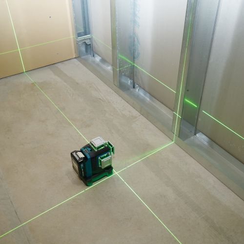 Laser à faisceau vert 12 V avec 4 lignes verticales et horizontales (sans batterie ni chargeur) MAKITA SK700DGD photo du produit Secondaire 4 L