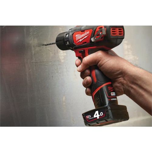 Perceuse-visseuse 12V Milwaukee BDD402C + 2 batteries 4Ah + chargeur + coffret KITBOX -4933441925 photo du produit Secondaire 3 L