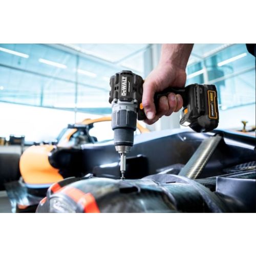 Perceuse-visseuse à percussion 18 V POWERSTACK Brushless + 2 batteries + chargeur + coffret T-STAK DEWALT DCD85ME2GT-QW photo du produit Secondaire 4 L